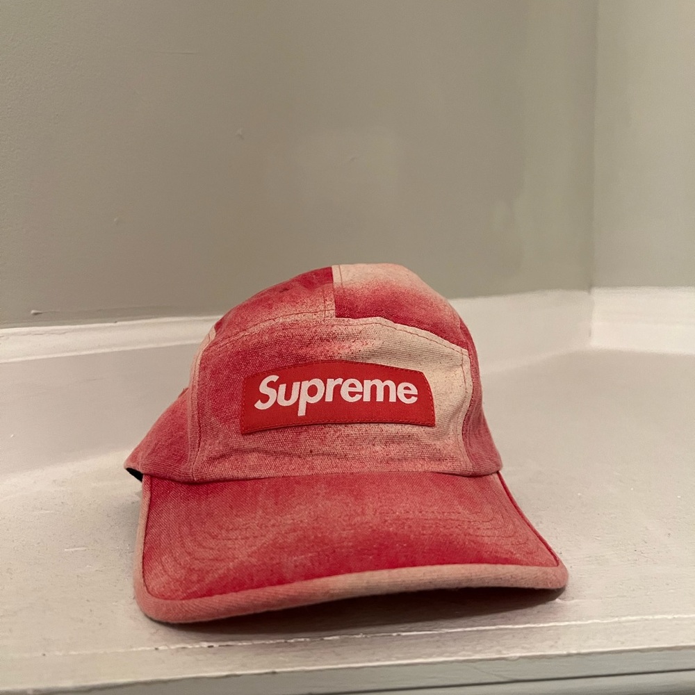 Red supreme cap